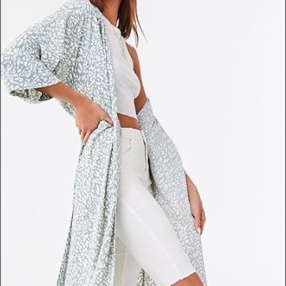 ☀️❗️NWT❗️F21 Mint/Ivory 3-QTR Sleeve Cardigan☀️